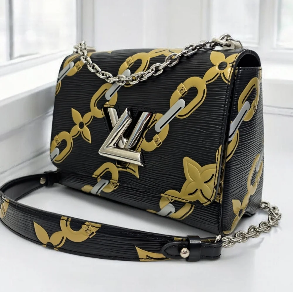 Louis Vuitton Epi Chain Flower Twist MM Black Shoulder Crossbody Bag